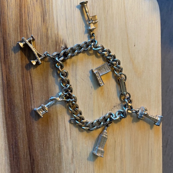 Vintage New York City silver  souvenir bracelet - Picture 1 of 6